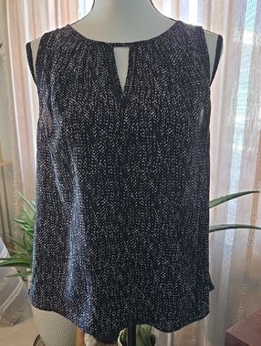 Greylin Black Dot-Print Sleeveless Keyhole Blouse